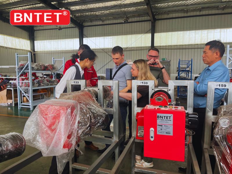 Russian customers visited the factory04